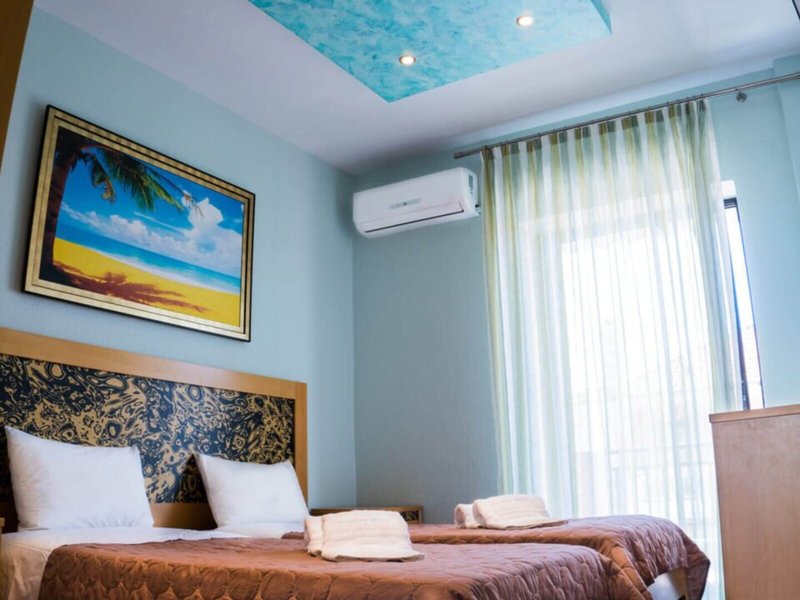 Milonas House Apartments 37