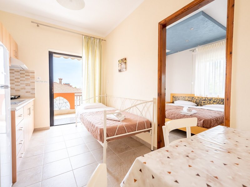 Milonas House Apartments 45