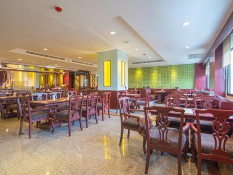 City Beach Resort 15