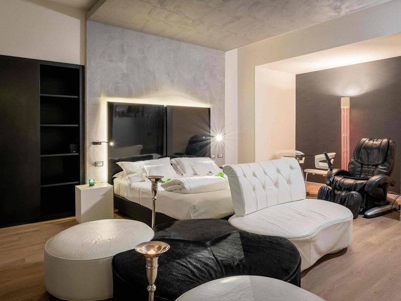Una Hotel One 28