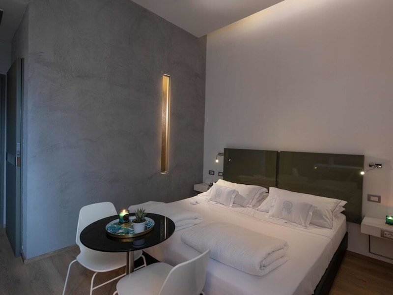 Una Hotel One 32