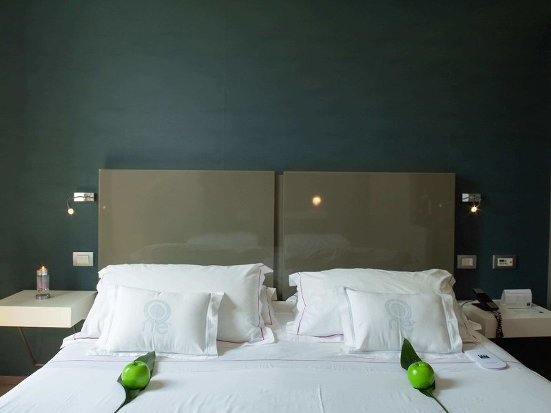 Una Hotel One 33