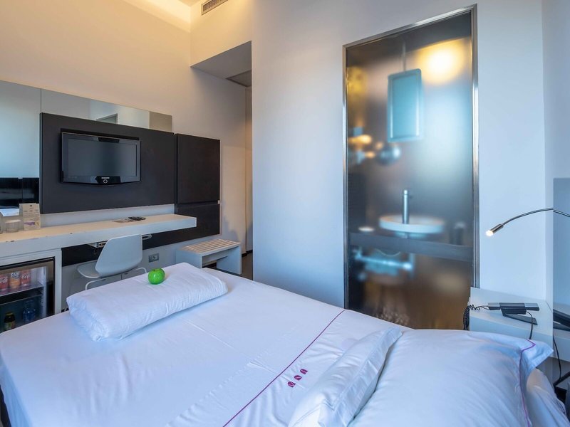 Una Hotel One 34