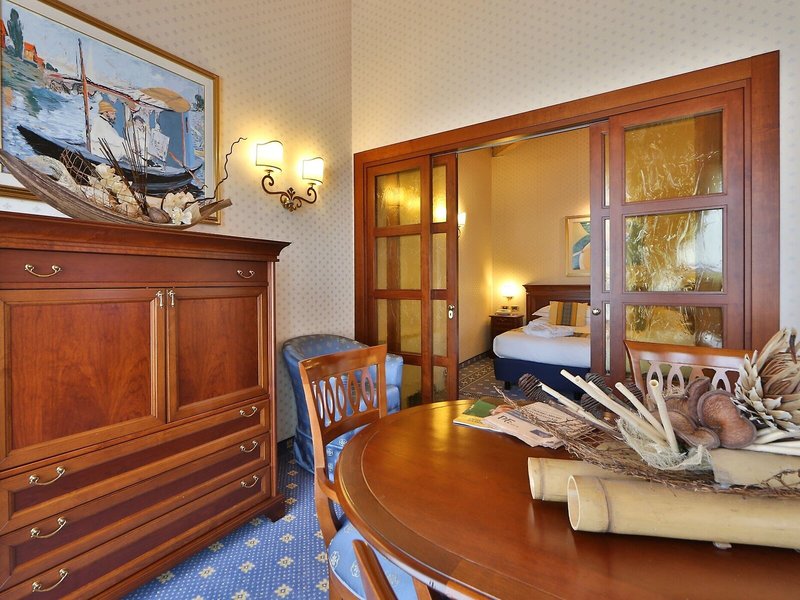 Best Western Classic Hotel 24