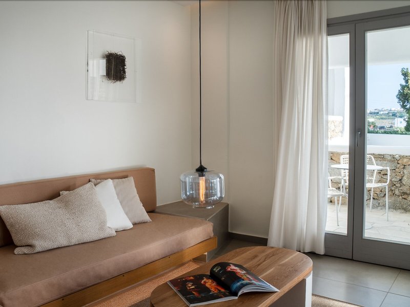 Andronikos Hotel 41