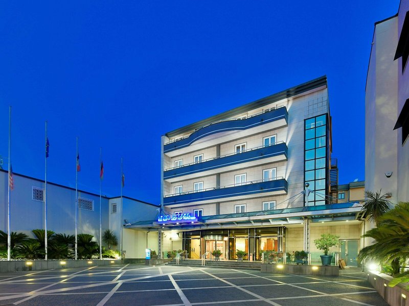 Best Western Hotel Ferrari 3*
