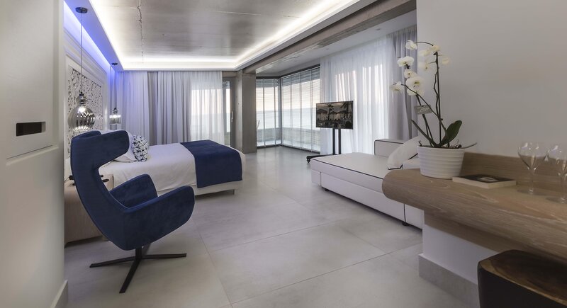 Glaros Royal Beach Hotel 8