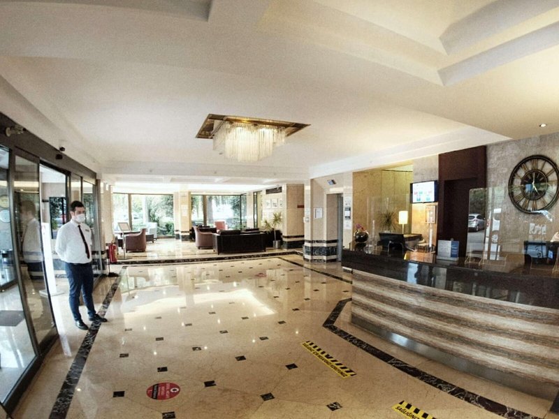 Best Western Plus Hotel Konak 9