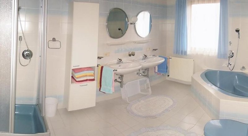 Apartment Pale
