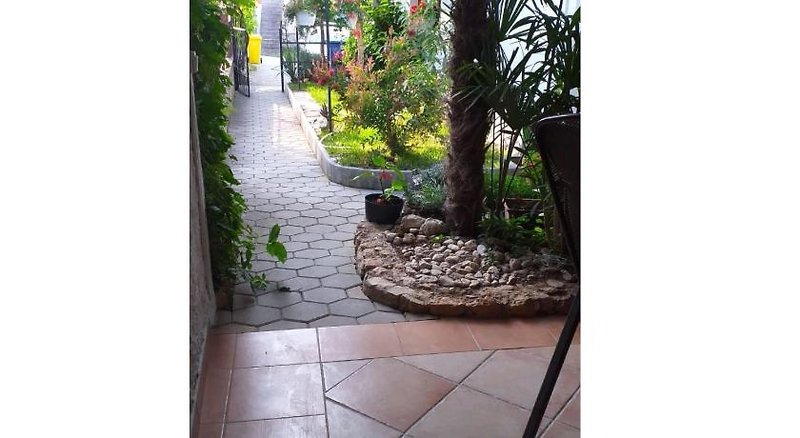 Apartments Villa Arta 1 - Garden
