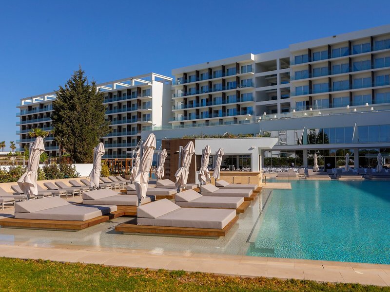 Chrysomare Beach Hotel & Resort 8