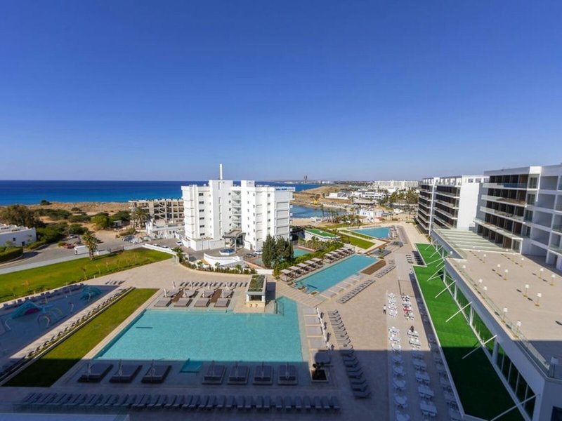 Chrysomare Beach Hotel & Resort 10