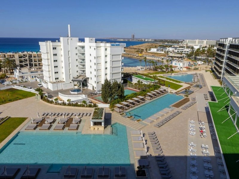 Chrysomare Beach Hotel & Resort 17