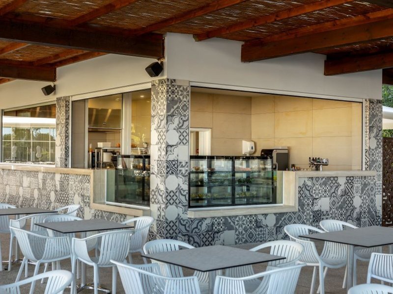 Chrysomare Beach Hotel & Resort 29