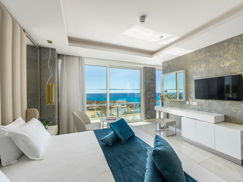 Chrysomare Beach Hotel & Resort 48