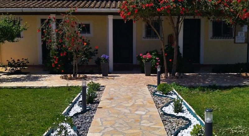 Mirsini Apartments 5