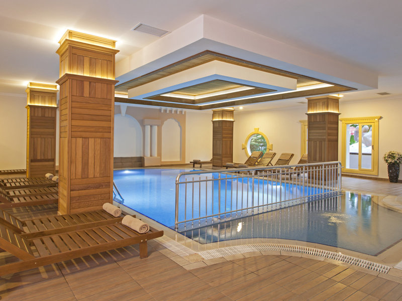 Club Paradiso Hotel & Resort 10