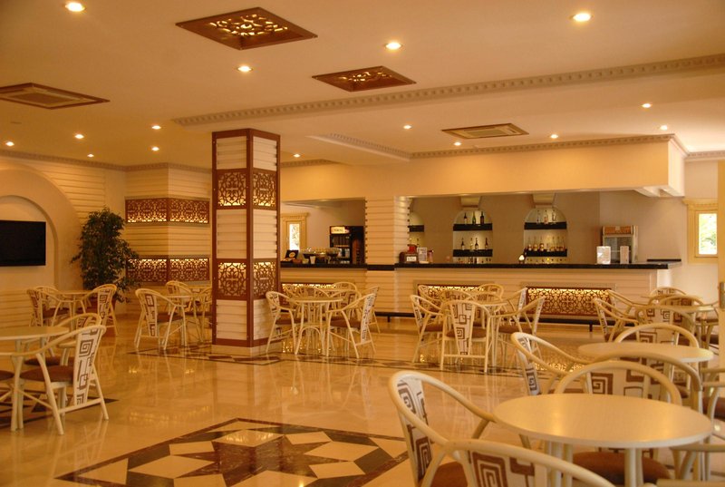Club Paradiso Hotel & Resort 7