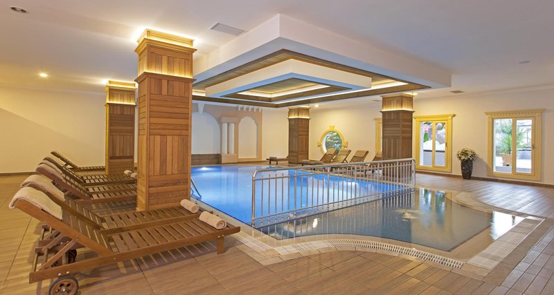 Club Paradiso Hotel & Resort 8