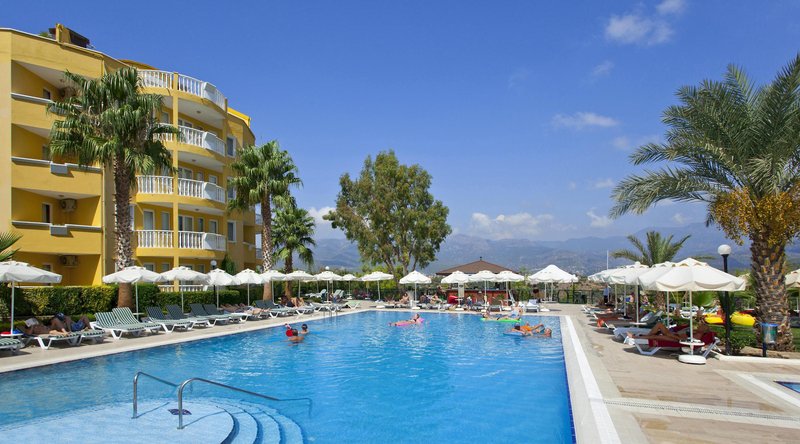 Club Paradiso Hotel & Resort 6