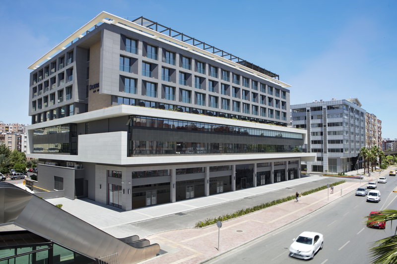 DoubleTree by Hilton Antalya City Centre 2