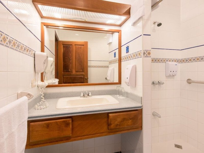 Hotel Bougainvillea 32