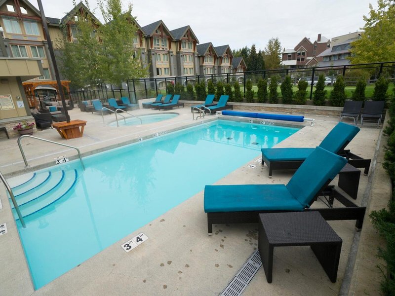Aava Hotel Whistler 12