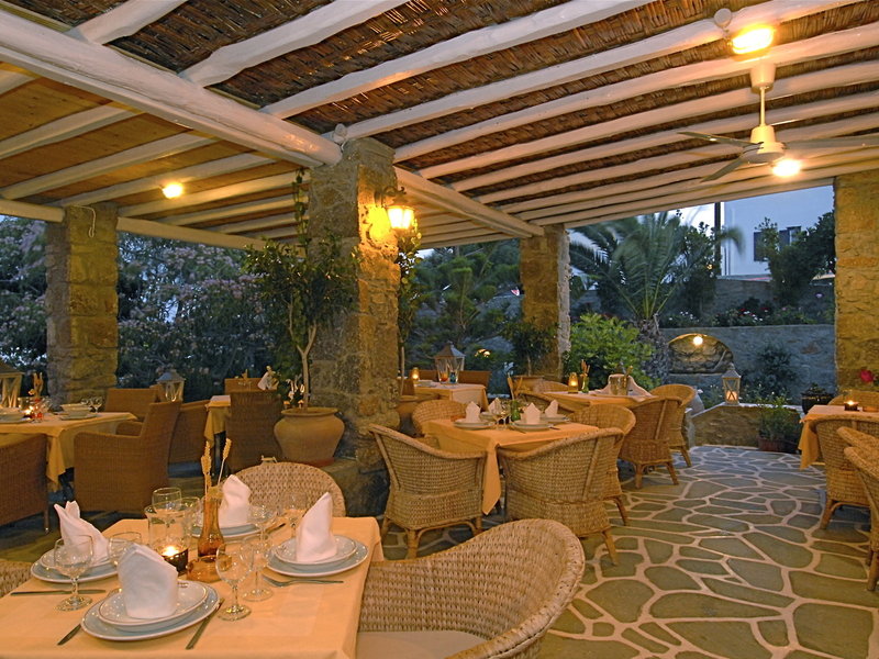 Kamari Hotel 11