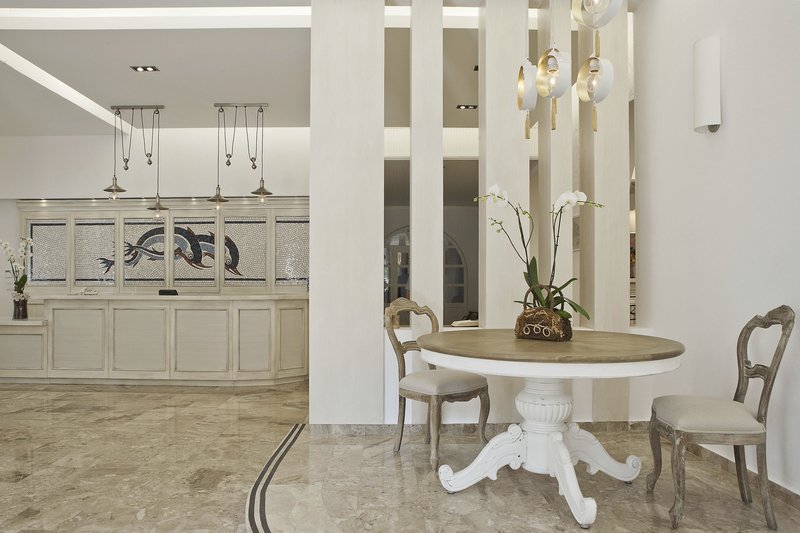 Kamari Hotel 7