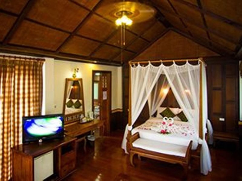 Coco Palm Beach Resort 47