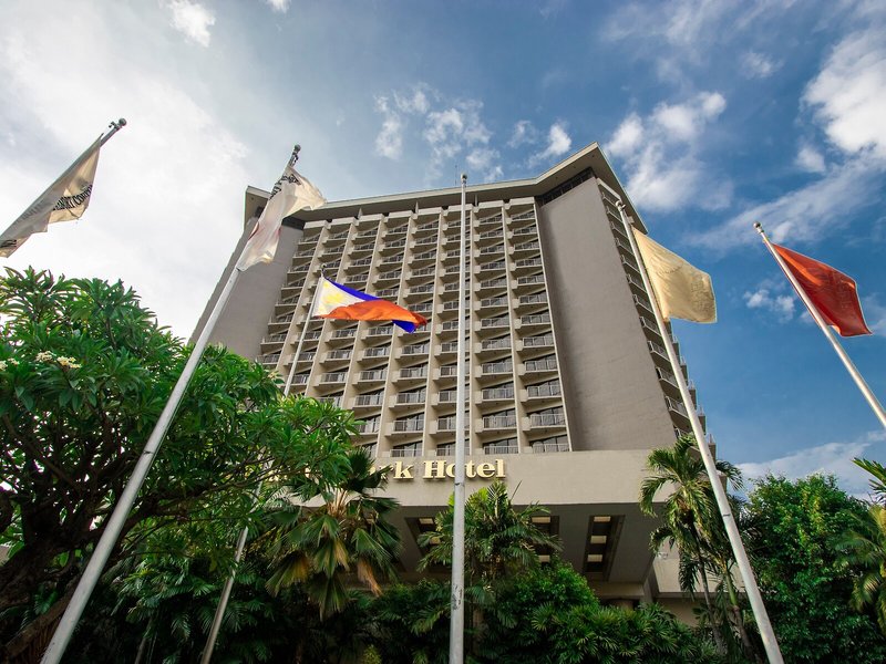 Century Park Manila 1