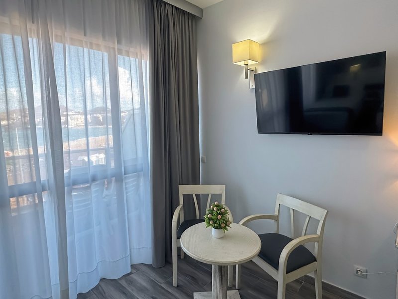 Apartamentos Colon Playa 2