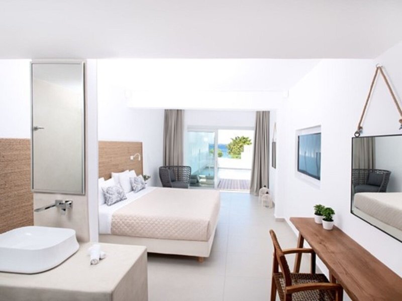 Manoulas Beach 33