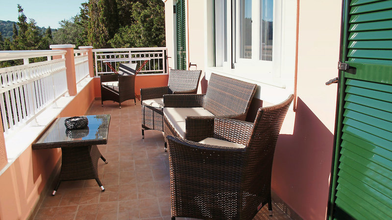 Villa & Apartments Sissy 2