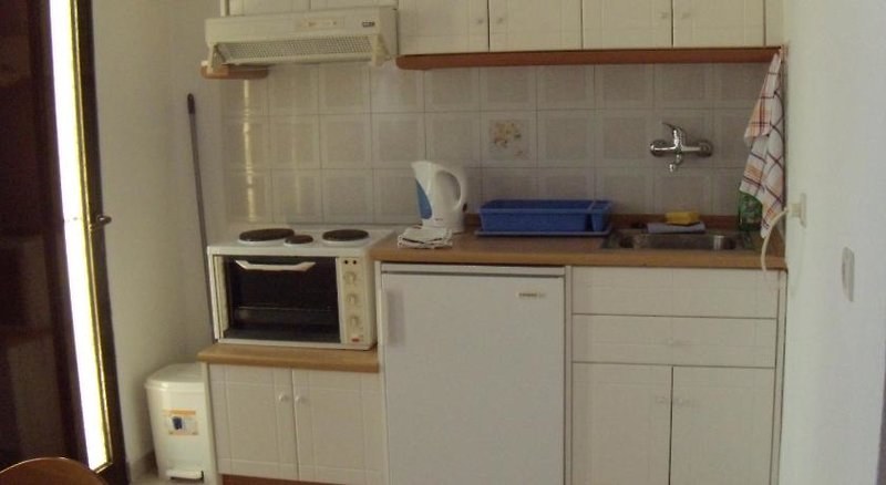 Antigonis Apartments 4