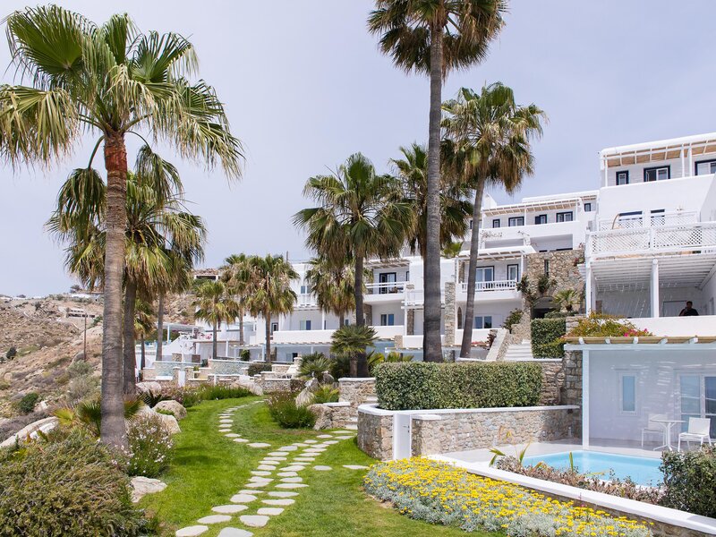 Mykonos Blu, A Grecotel Resort to Live 2