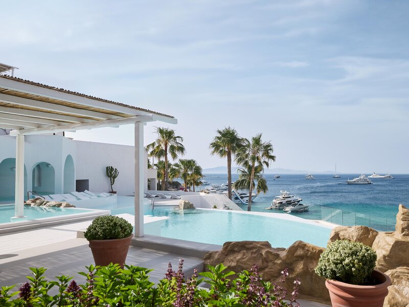Mykonos Blu, A Grecotel Resort to Live 71