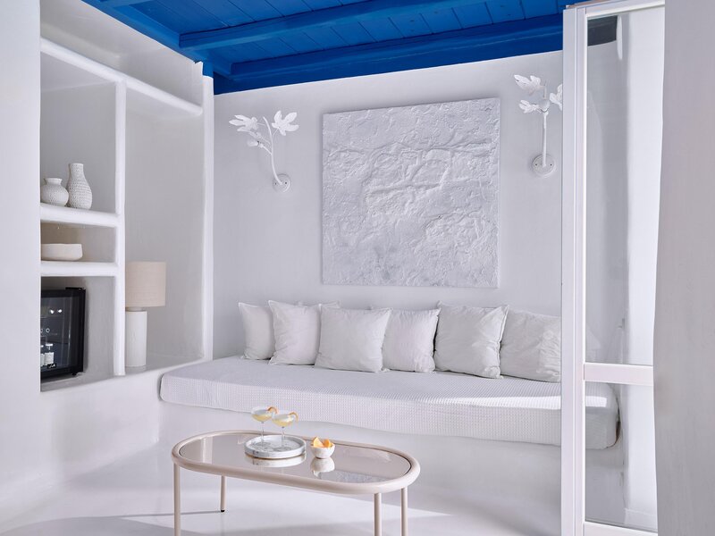Mykonos Blu, A Grecotel Resort to Live 86
