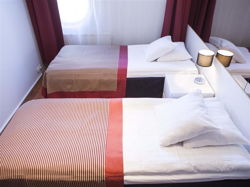 Pilot Airport Hotel 1