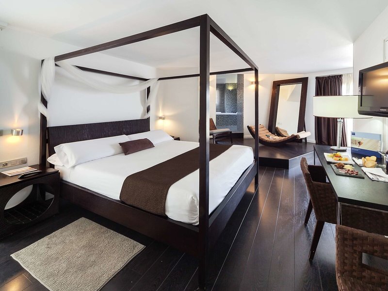 Occidental Santa Cruz Contemporaneo 36 - Room Example