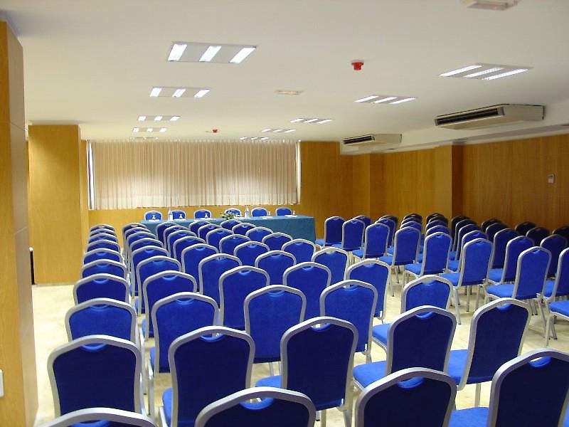 Occidental Santa Cruz Contemporáneo 2