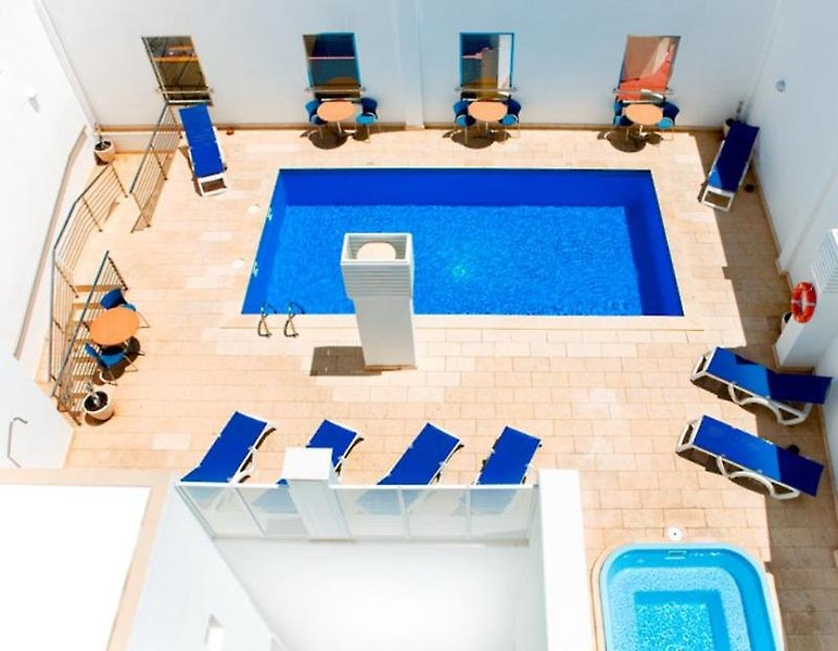 Occidental Santa Cruz Contemporáneo 4