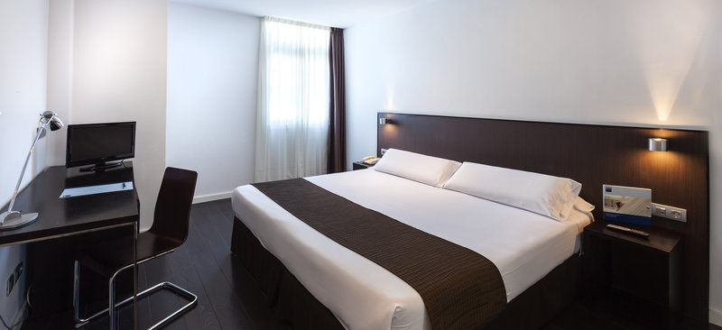 Occidental Santa Cruz Contemporáneo 13