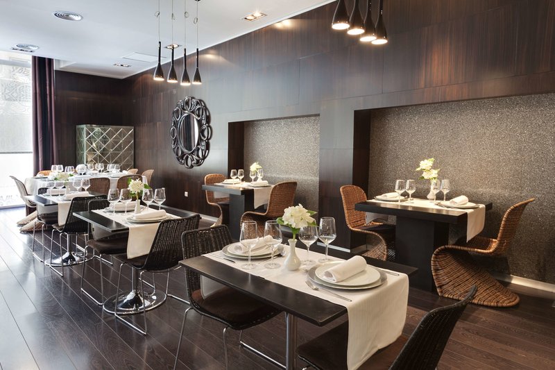 Occidental Santa Cruz Contemporáneo 11