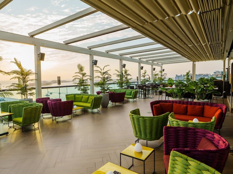 Hilton Dubai Palm Jumeirah 18