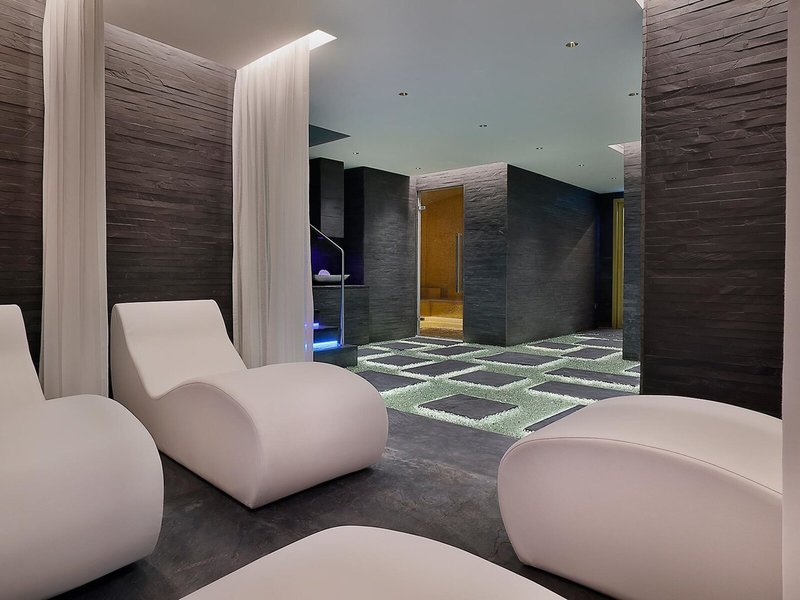 Hilton Dubai Palm Jumeirah 48