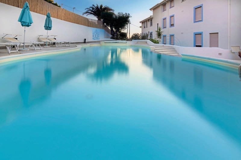 PH Hotel 2