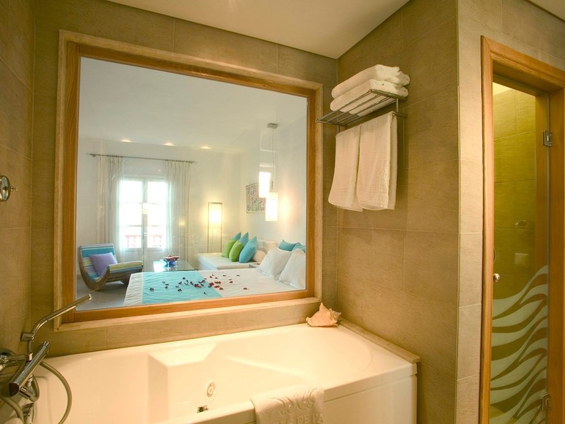 Petasos Beach Resort & Spa 14