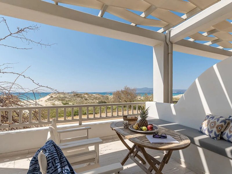 Almiriki Naxos Beachside Living 7