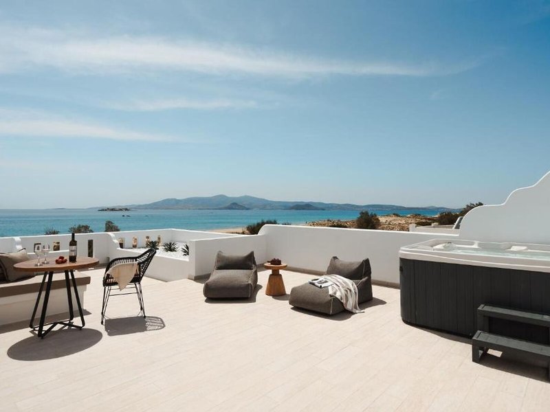 Almiriki Naxos Beachside Living 20